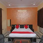 Spot On Everest Inn